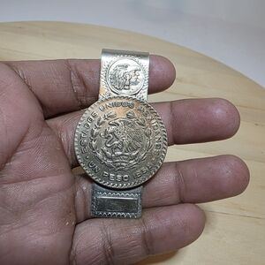 Vintage 1958 Un Peso Tepalcate Taxco Mexico 10% Silver Coin Money Clip Artisan